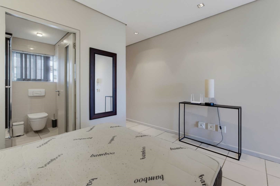 1 Bedroom Property for Sale in De Waterkant Western Cape